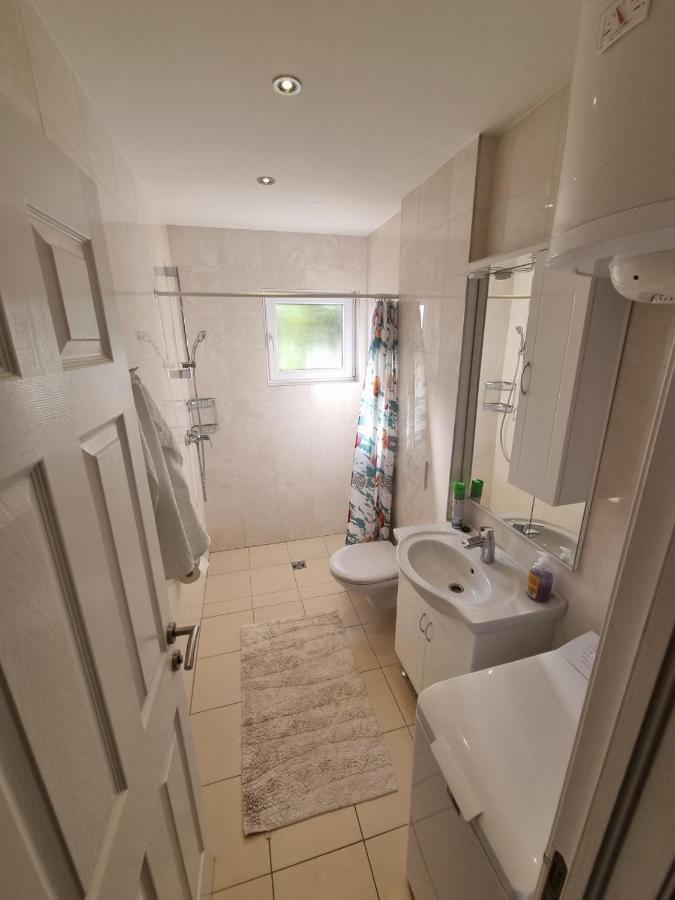מאקרסקה Apartment Furulund מראה חיצוני תמונה